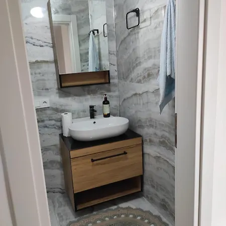 Kuyumcu 2 1 Salon Appartement
